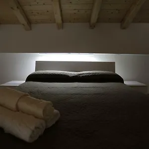 I Loft Di Nonna Vincenza Appartamento Aeroporto di Catania Fontana Rossa